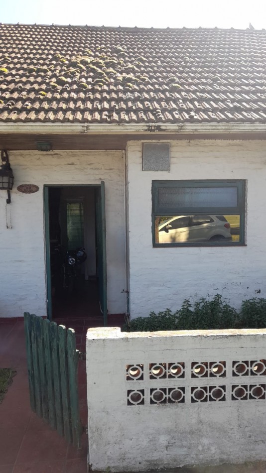 VENTA CASA  2 Amb. en  PH al  Frente. Z/ Parque Camet