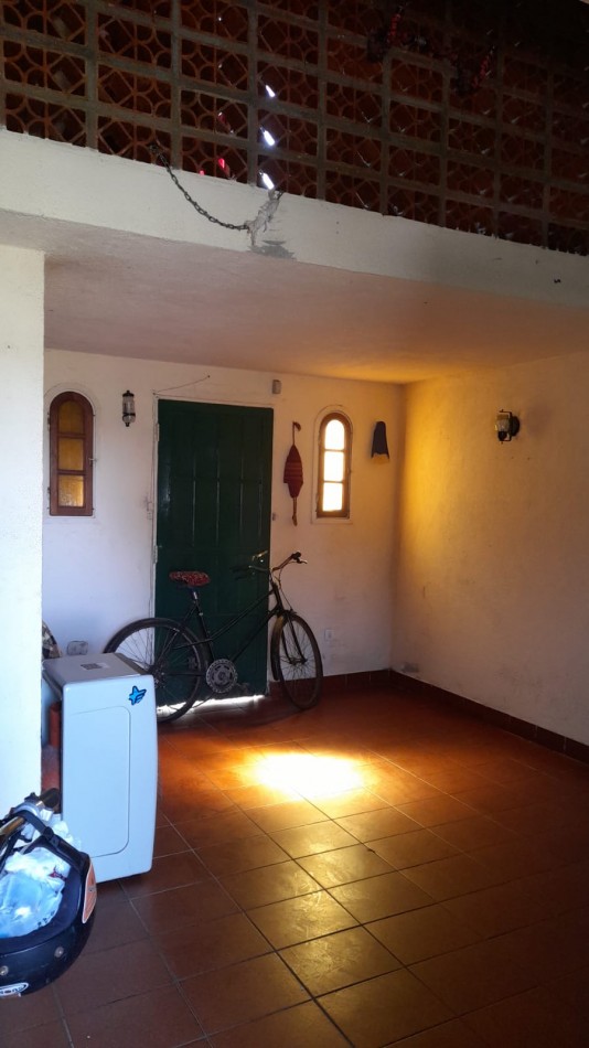 VENTA CASA  2 Amb. en  PH al  Frente. Z/ Parque Camet