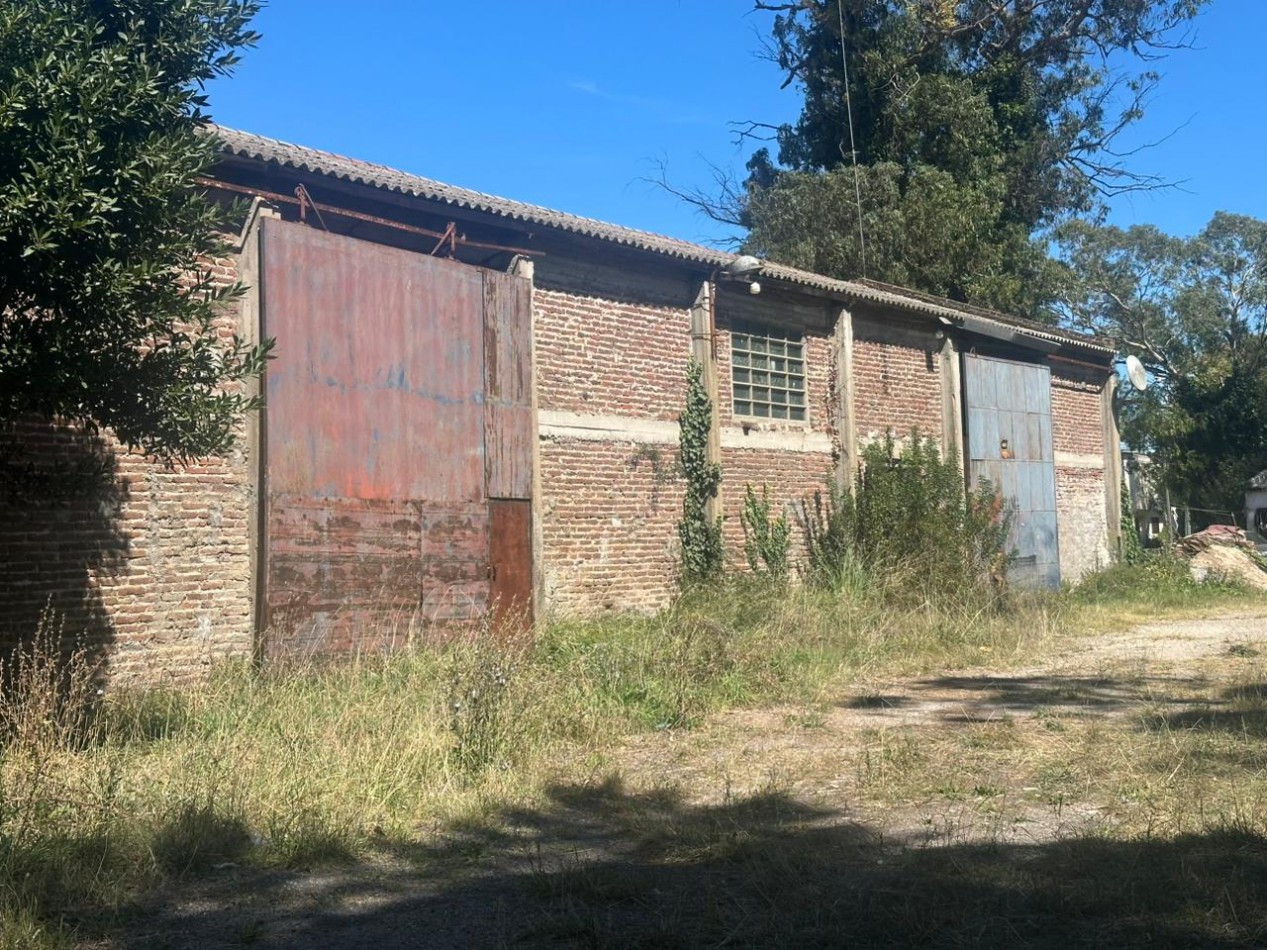 OFERTON  !!!  Venta Galpon con amplio lote Z/Bosque Alegre 