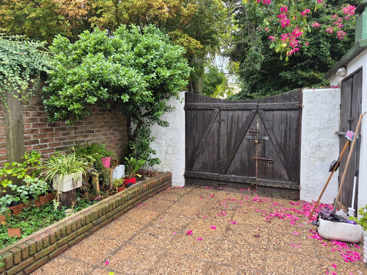 OPORTUNIDAD PH AL FRENTE CASA 4 AMBIENTES 