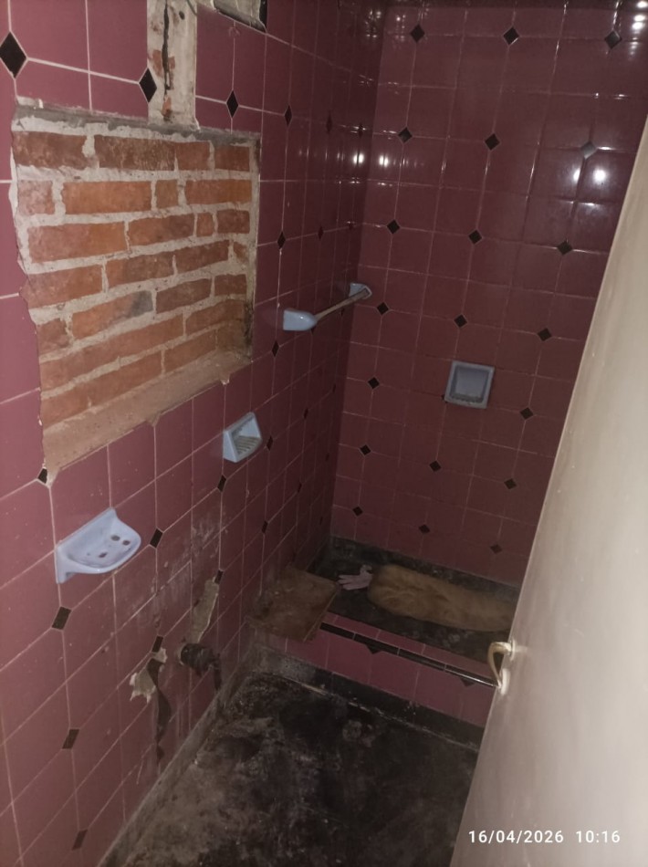 CHALET A REFACCIONAR EN SU TOTALIDAD APTO CREDITO