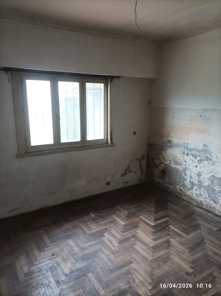 CHALET A REFACCIONAR EN SU TOTALIDAD APTO CREDITO