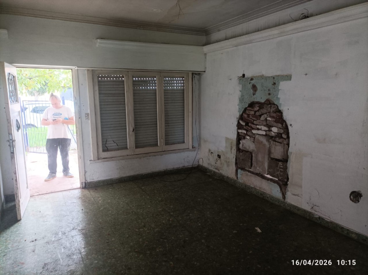 CHALET A REFACCIONAR EN SU TOTALIDAD APTO CREDITO