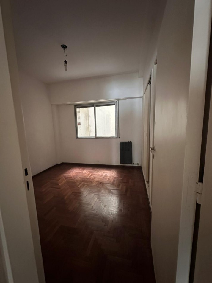 OPORTUNIDAD. PLAZA MITRE . Departamento 3 Amb. Frente c/Dep. y Cochera