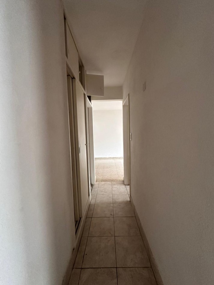OPORTUNIDAD. PLAZA MITRE . Departamento 3 Amb. Frente c/Dep. y Cochera