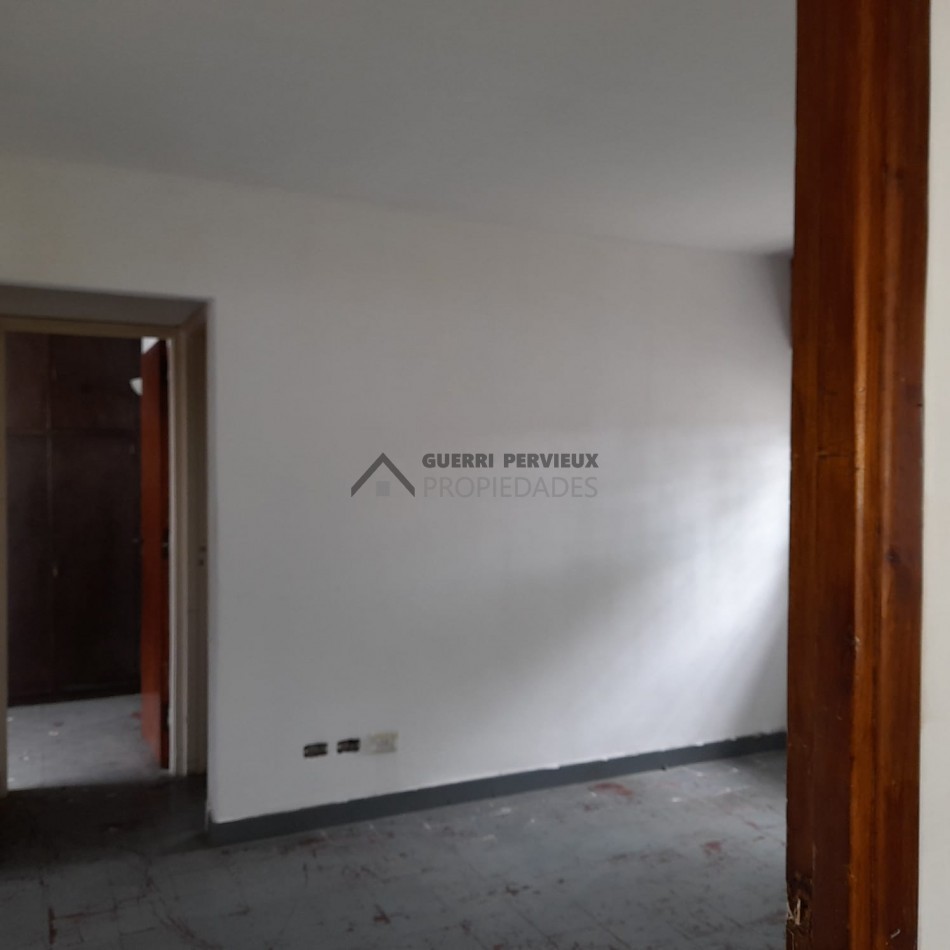 VENTA CASA 4 Amb. Z/ Bernardino Rivadavia