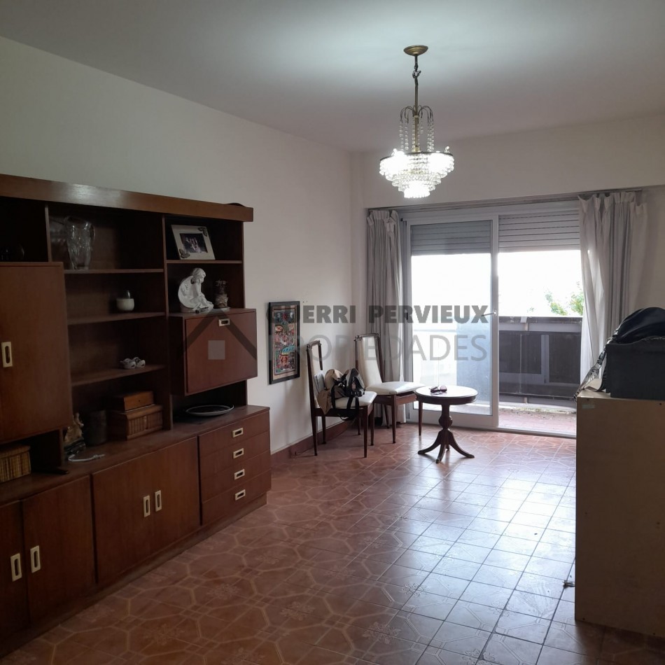 VENTA DPTO. 4 Amb. Z/ Plaza Mitre