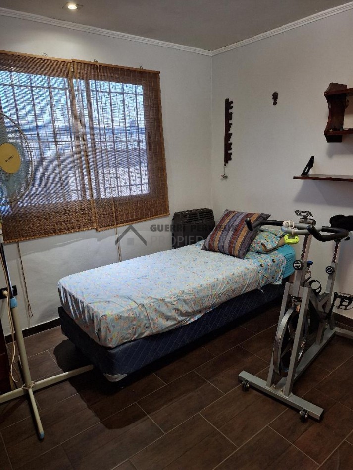 VENTA CASA 3 Amb +  DPTO. 2 Amb.     Z/ Bernardino Rivadavia