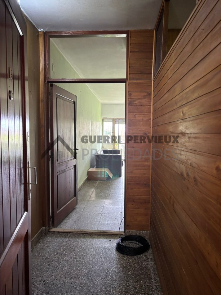OPORTUNIDAD 2 AMB. CON DEPENDENCIA