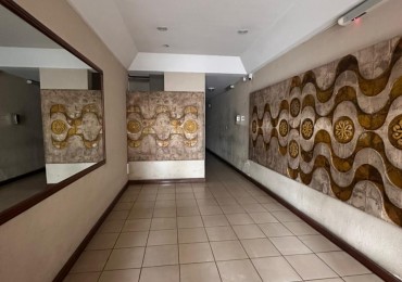 OPORTUNIDAD. PLAZA MITRE . Departamento 3 Amb. Frente c/Dep. y Cochera