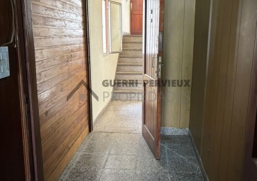 OPORTUNIDAD 2 AMB. CON DEPENDENCIA